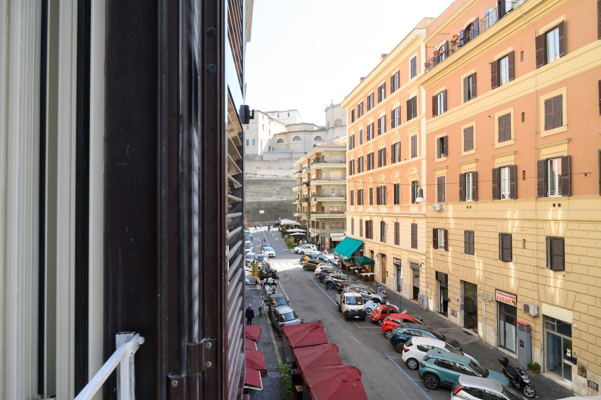 Magnoliahome Suites At The Vatican, Rome